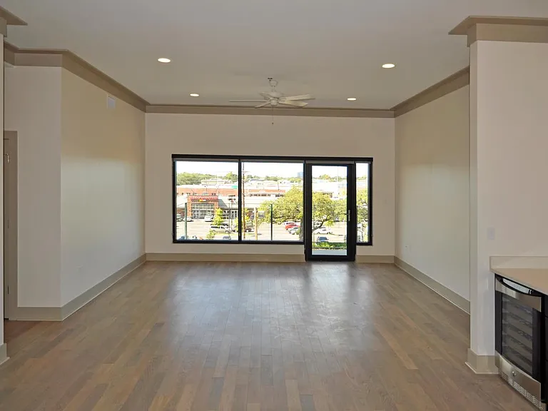 320 N Carrollton Ave #305 — Photo 15