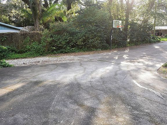 3rd image of 1135 Lake Ln SE