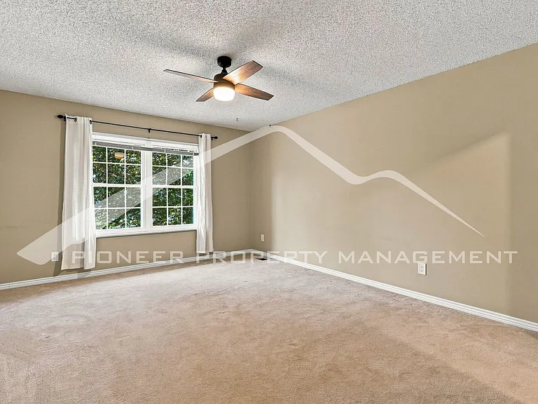 2598 S Vaughn Way #B — Photo 17