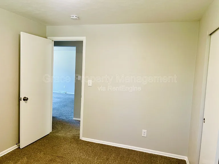 3583 Wright St — Photo 13