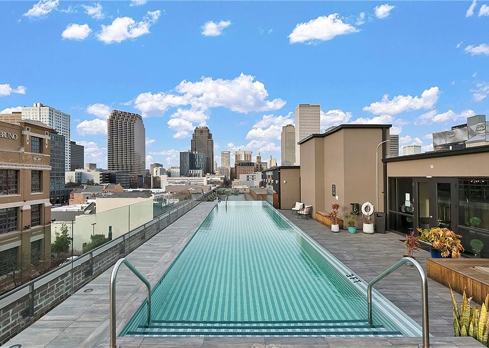 1st image of 888 Baronne St #Penthouse 6