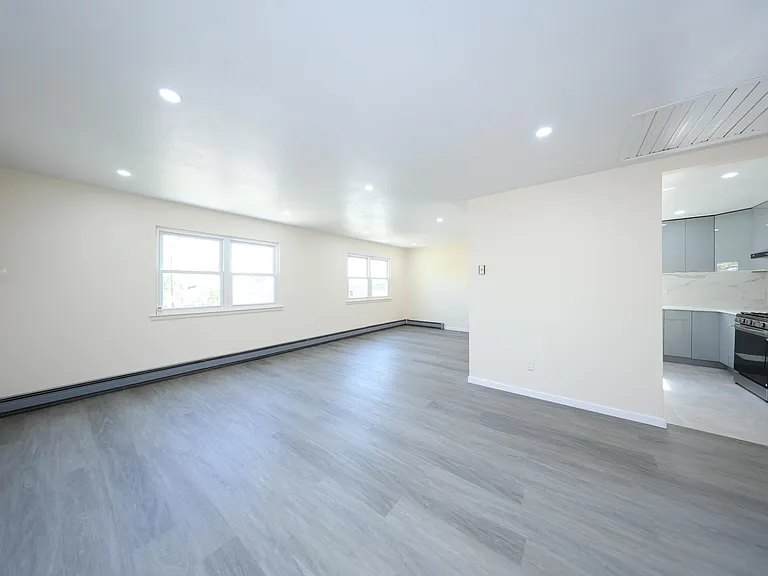 275 Katan Ave #2 — Photo 3