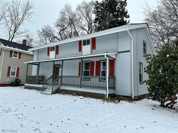 128 E Central Ave, Ravenna, OH 44266