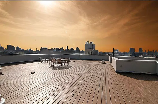 Rented by The KCI Group | media 30