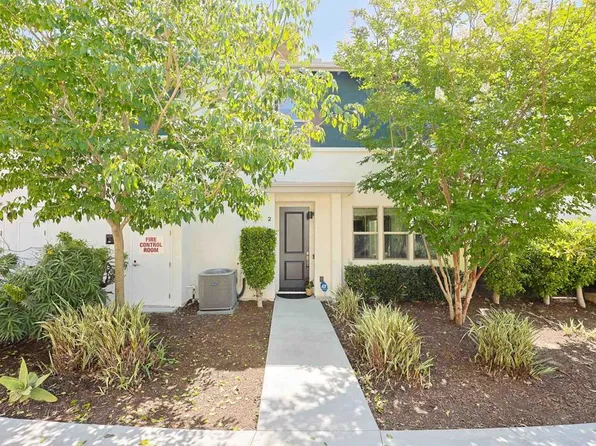 2037 Tango Loop #2, Chula Vista, CA 91915