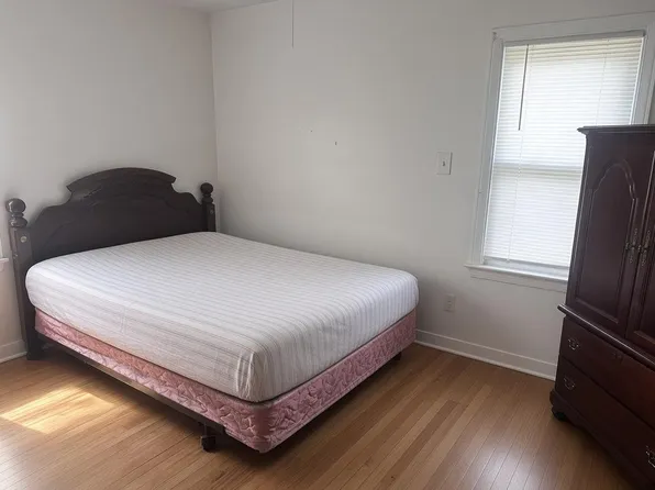 (undisclosed Address), Detroit, MI 48227