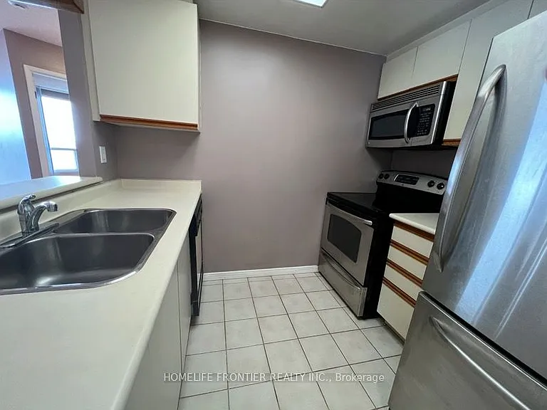 7 Concorde Pl #2603 — Photo 11