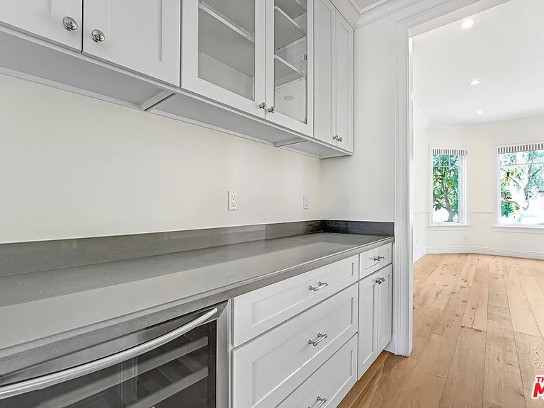 11540 Clover Ave — Photo 12