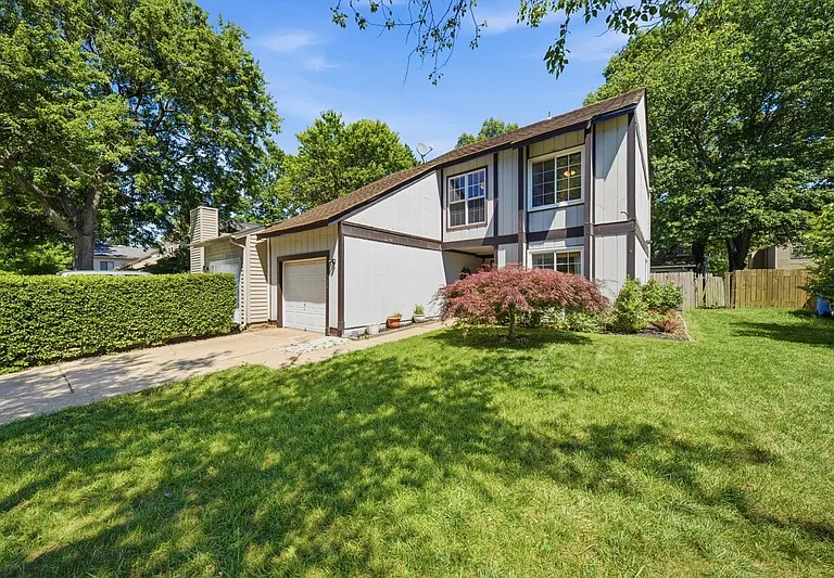 1810 Delaney St — Photo 4