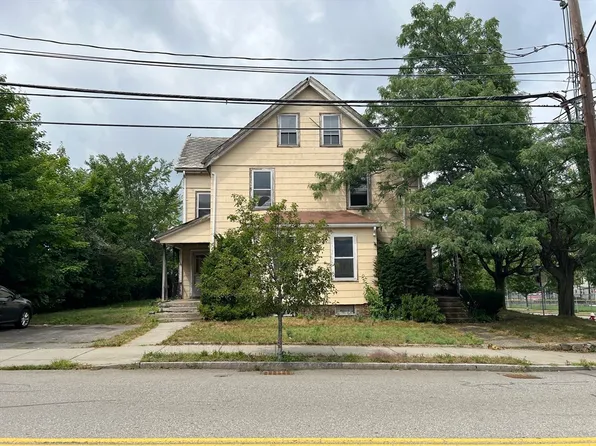 46-46 Bridge St #48, Watertown, MA 02472