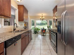 309 E Bridlespur Dr, Kansas City, MO 64114