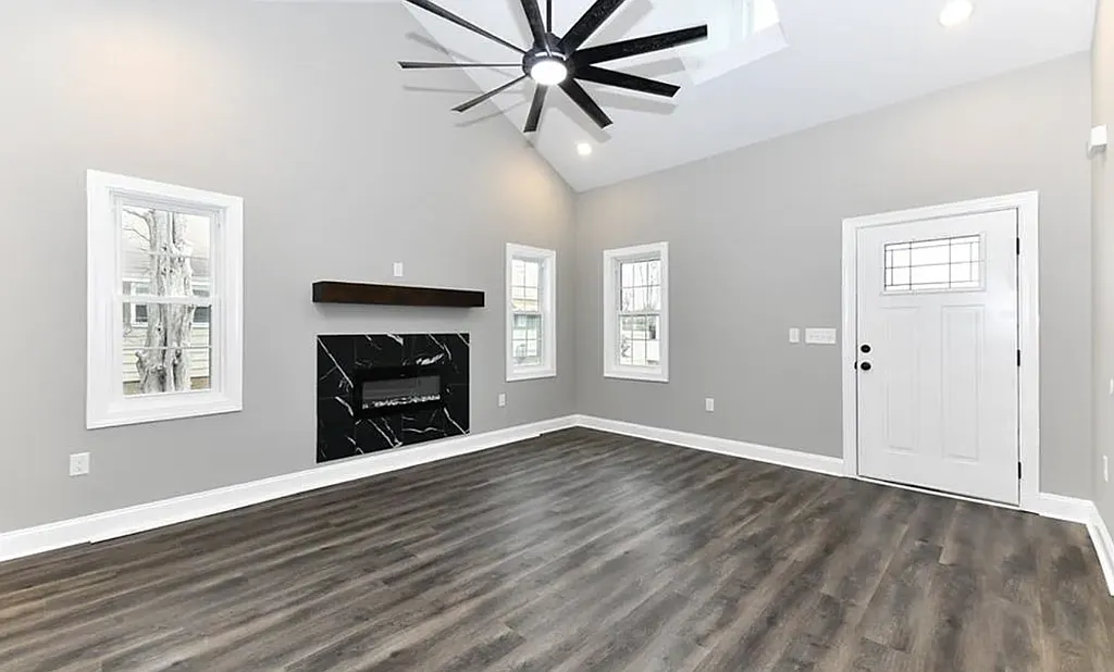 3 bed 2 bath NEW Construction - Minutes from A&T $1000 per room - Available Sept 2! — Photo 3