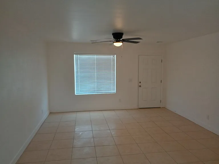 8529 W San Mateo Dr #1 — Photo 4