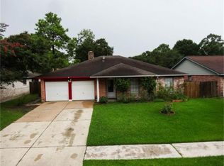 819 Silverpines Rd, Houston, TX 77062