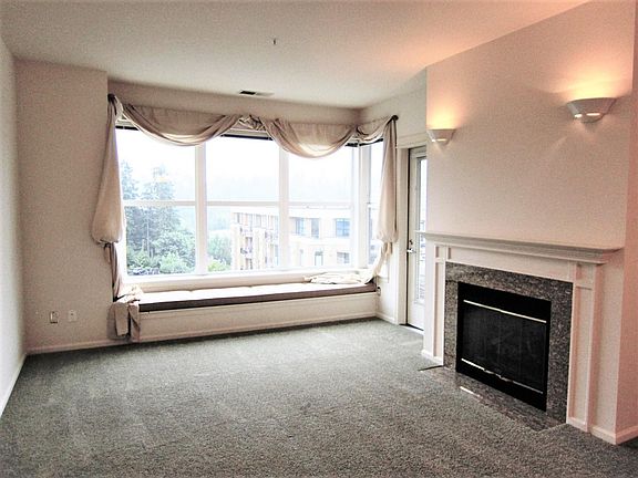 4th image of 10042 Main St APT 405