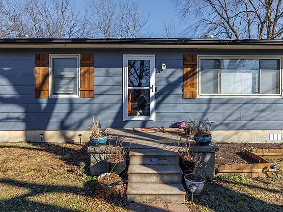 3rd image of 106 Main St