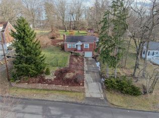 3301 Thornwood Dr, Bethel Park, PA
