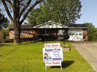 327 Edgewood Dr, Cape Girardeau, MO 63703