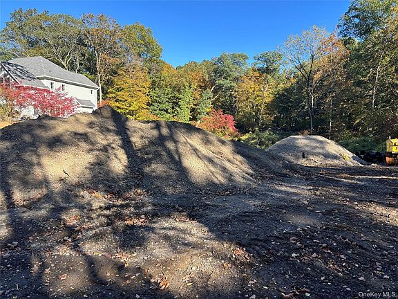 4th image of 65 Buckout Rd