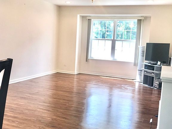 4th image of 459 George St #459