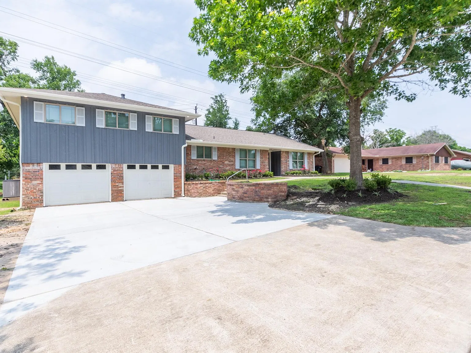 4 bed, 3.0 bath, 3362 sqft, $2,800 — Photo 2