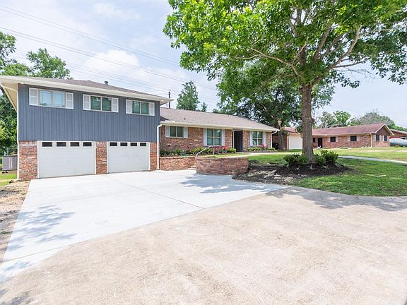 2nd image of 606 Scenic Dr