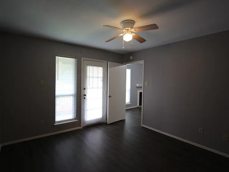 Heritage West Apartments — Photo 56