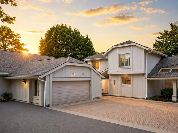 1795 Golf Ridge Dr, Bloomfield Township, MI 48302