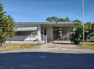 14D El Red Dr, Tavares, FL 32778