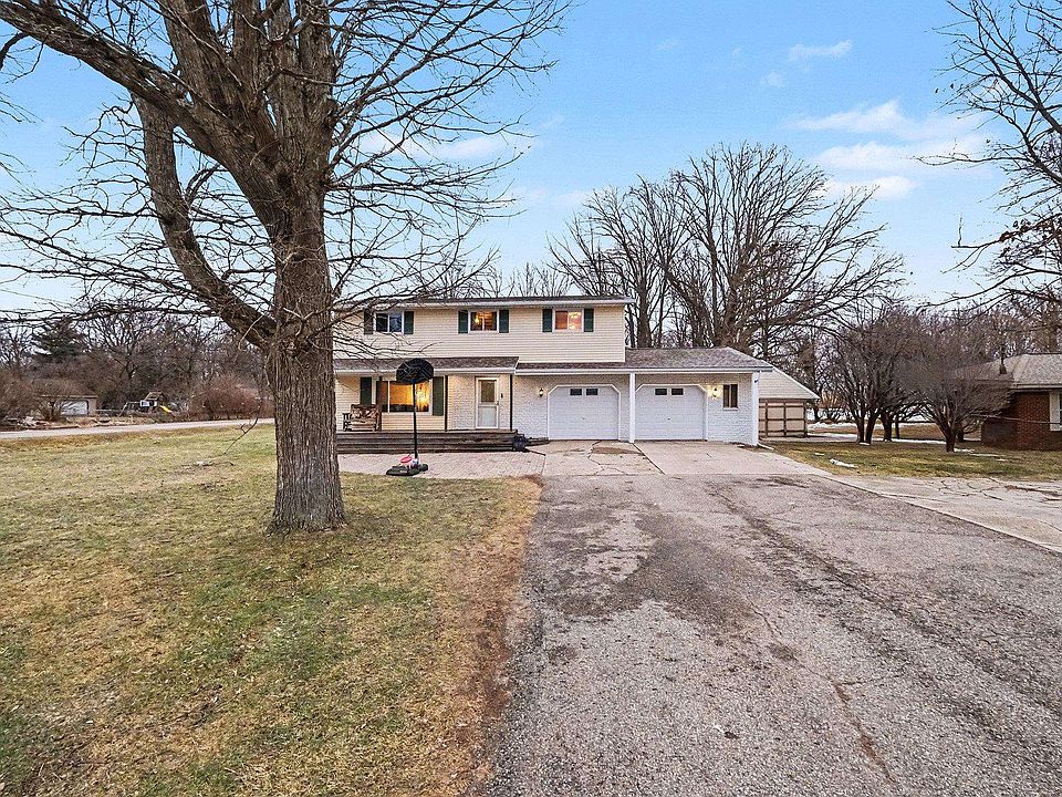 1st image of 3430 Blue Lake Dr