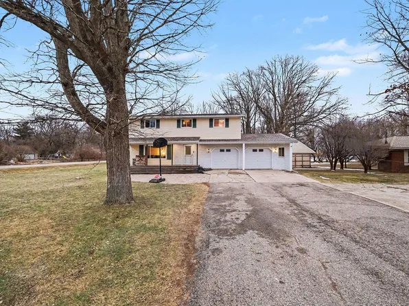 3430 Blue Lake Dr, Flint, MI 48506
