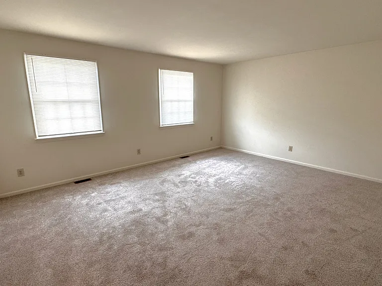 124 South Court St — Photo 12