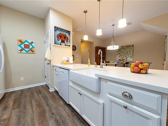 4th image of 1087 Taramundi Dr