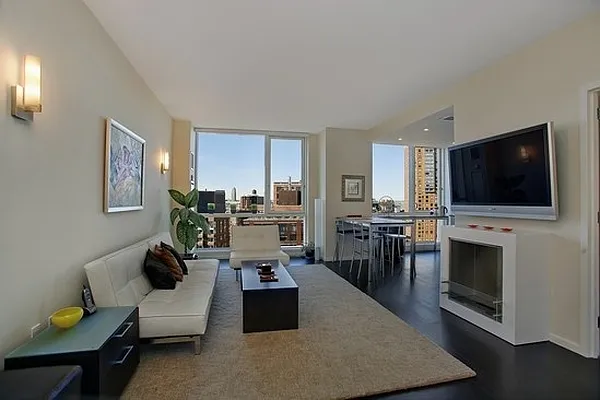Rented by Nest Seekers International | media 1
