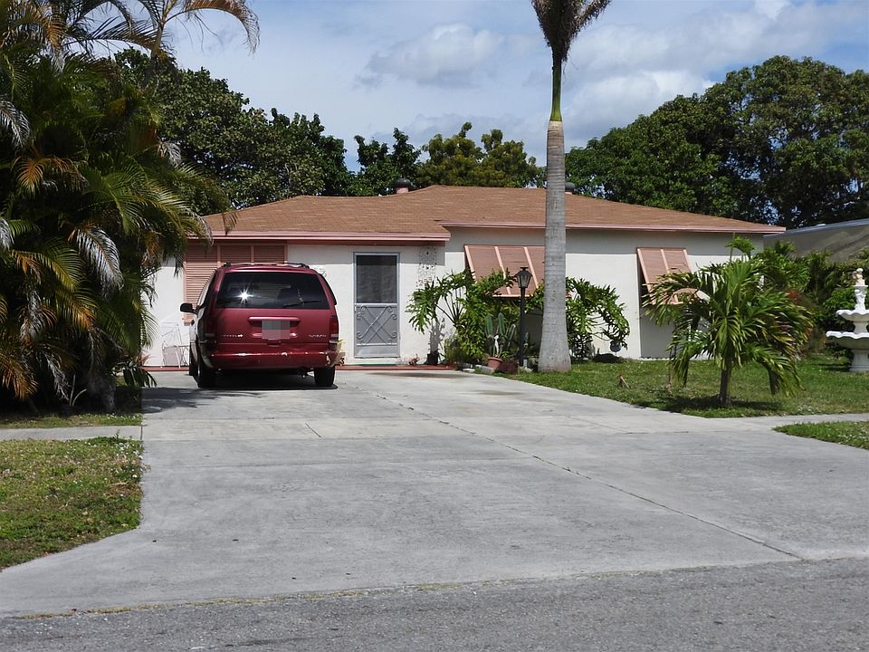 1st image of 1255 NE 133rd St