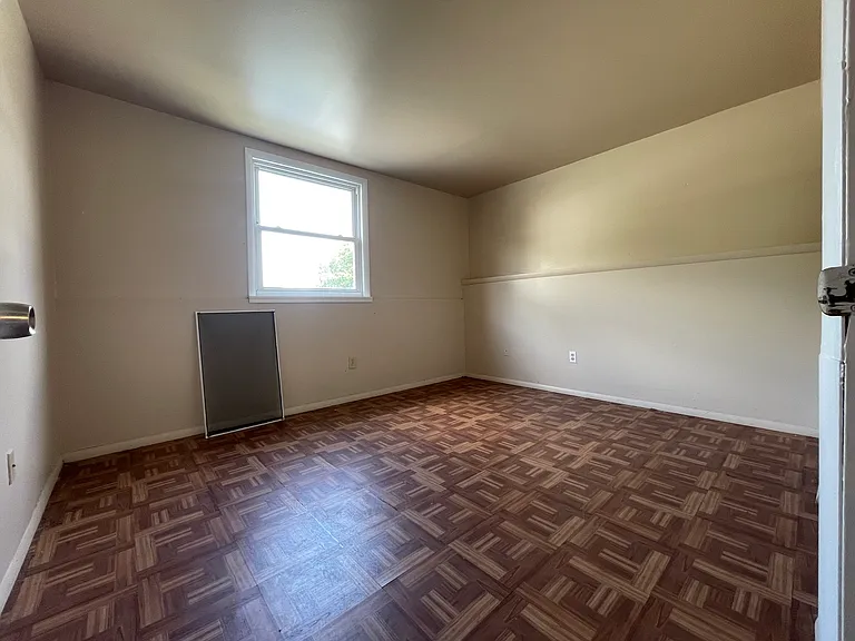 123 Earl Ave #1 — Photo 5