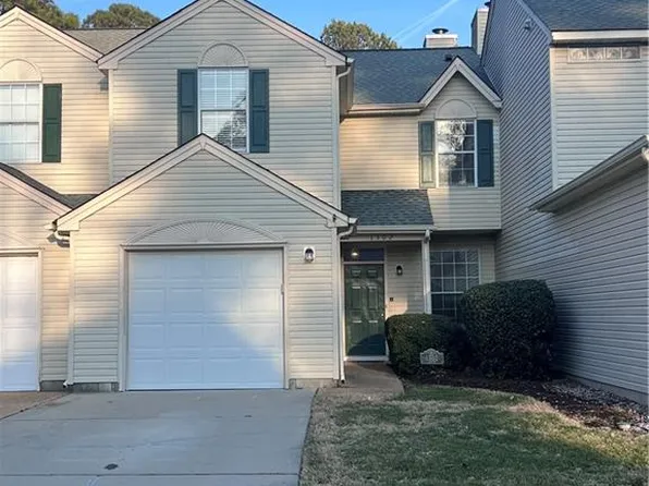 1302 Lake Dr, Newport News, VA 23602