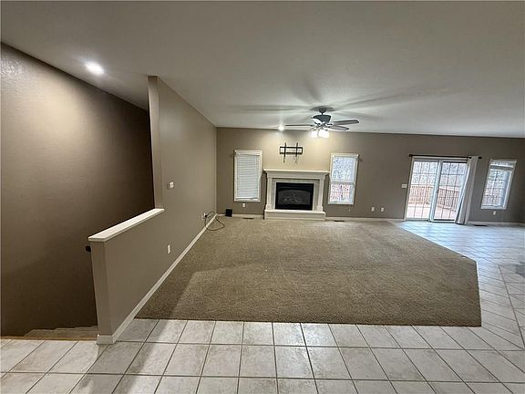 5th image of 707 Deer Trail St.