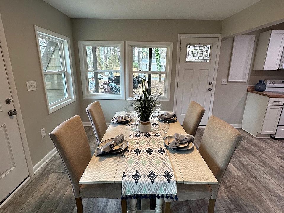 1st image of 864 Whispering Pine Cir