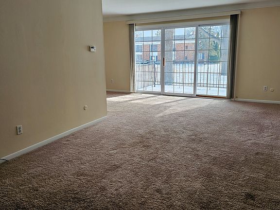 2nd image of 433 Fox Hills Dr S APT 2