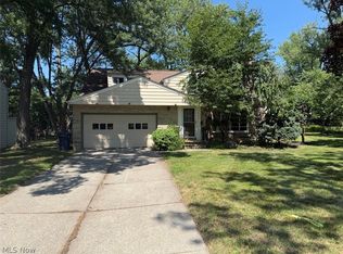1531 Burlington Rd, Cleveland Heights, OH 44118