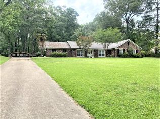 109 Woodhaven Dr, Natchez, MS 39120