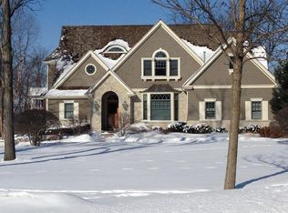 1002 Aynsley Ave, Lake Forest, IL 60045