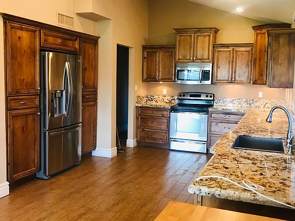 2nd image of 7669 N Pinesview Dr