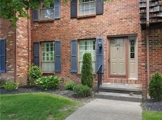 224 Wedgewood Dr, Williamsville, NY 14221