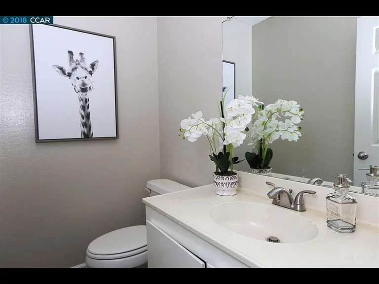 1771 Laguna St #8 — Photo 16