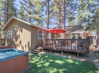 922 East Ln, Big Bear City, CA 92314