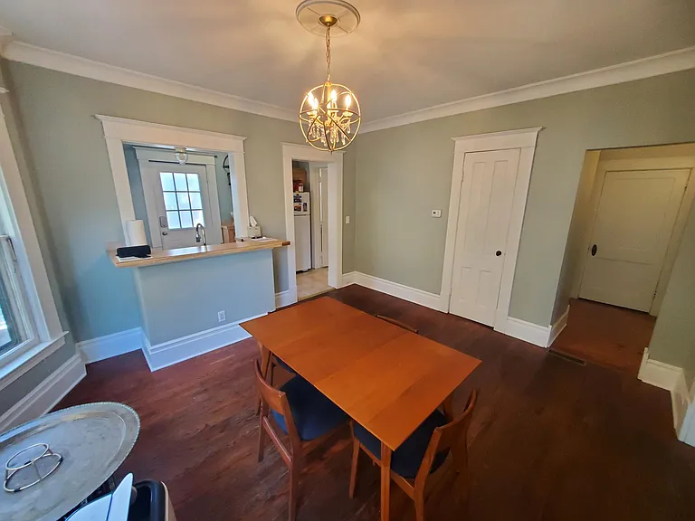 611 Evans St SE #1 — Photo 4