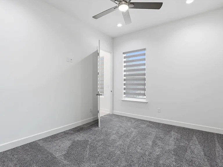 2751 Michel Boulos St — Photo 31