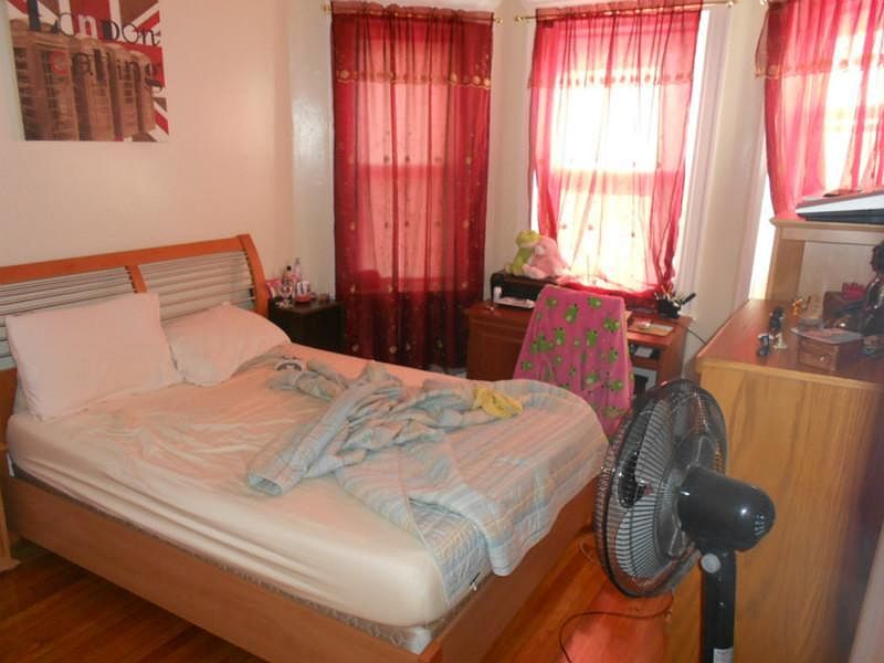 1st image of 63 Woodstock Ave #4JJD